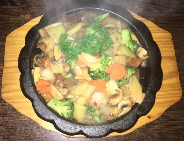 V21. Boeuf sur plaque chauffante