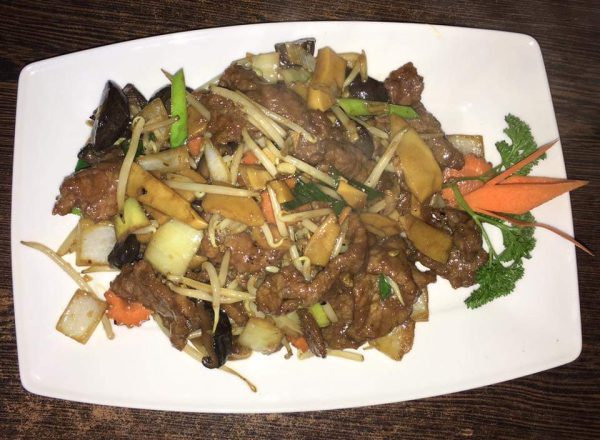 104. Boeuf aux champinions chinois & bambou